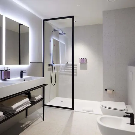 Tribe Milano Malpensa 4*