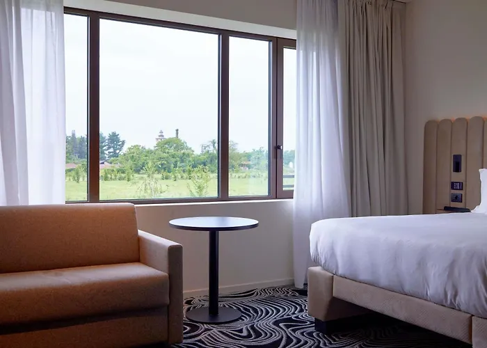 Tribe Milano Malpensa Hotell 4*