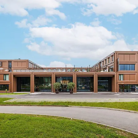 Tribe Milano Malpensa 4*